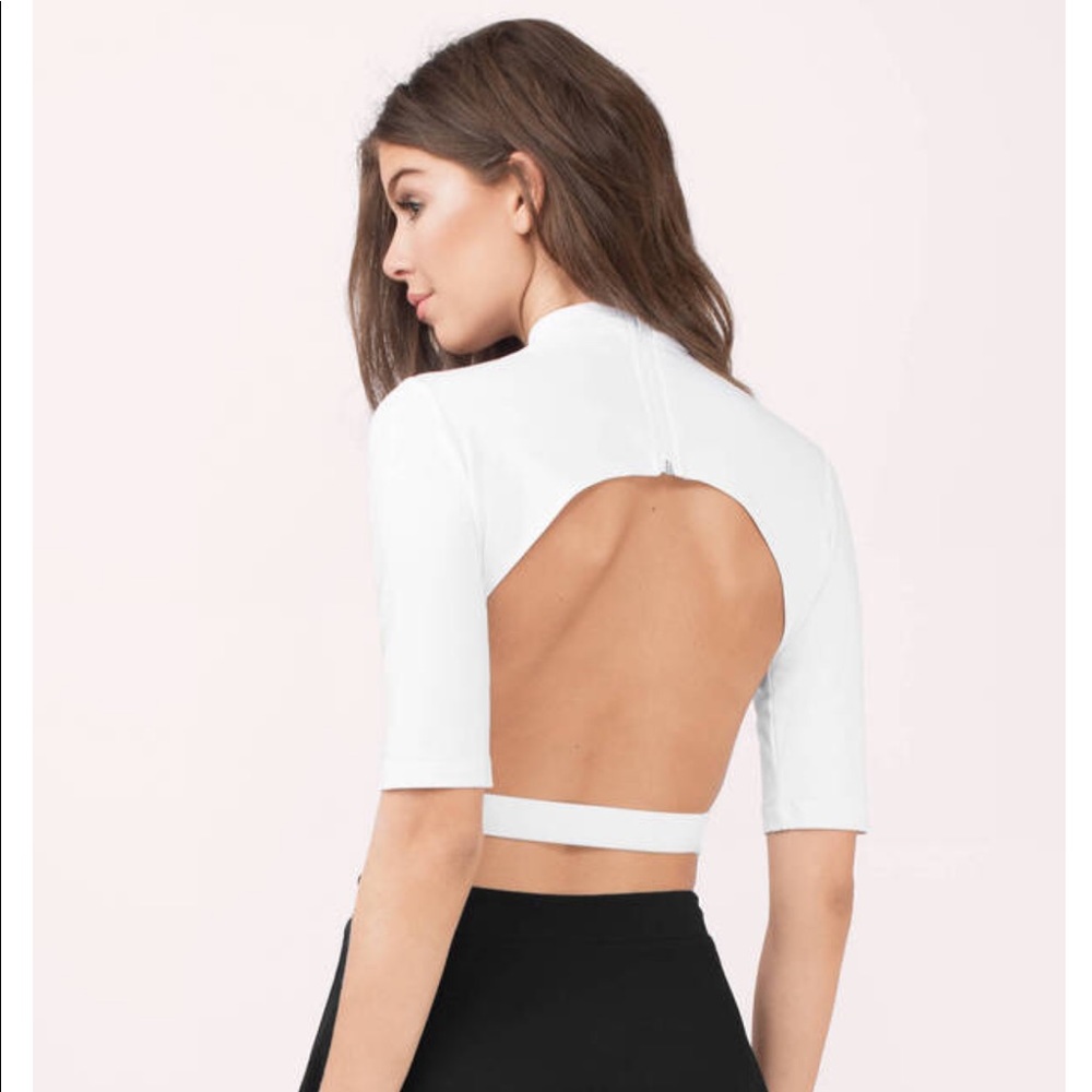 Tobi Crop Top